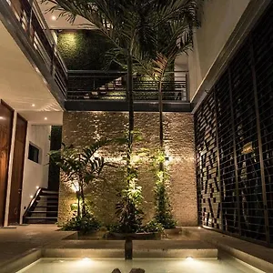 El Capitán 3*, Tulum México